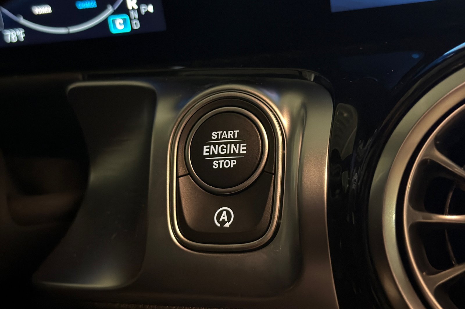 New 2026 Mercedes-Benz GLB 250 image 21