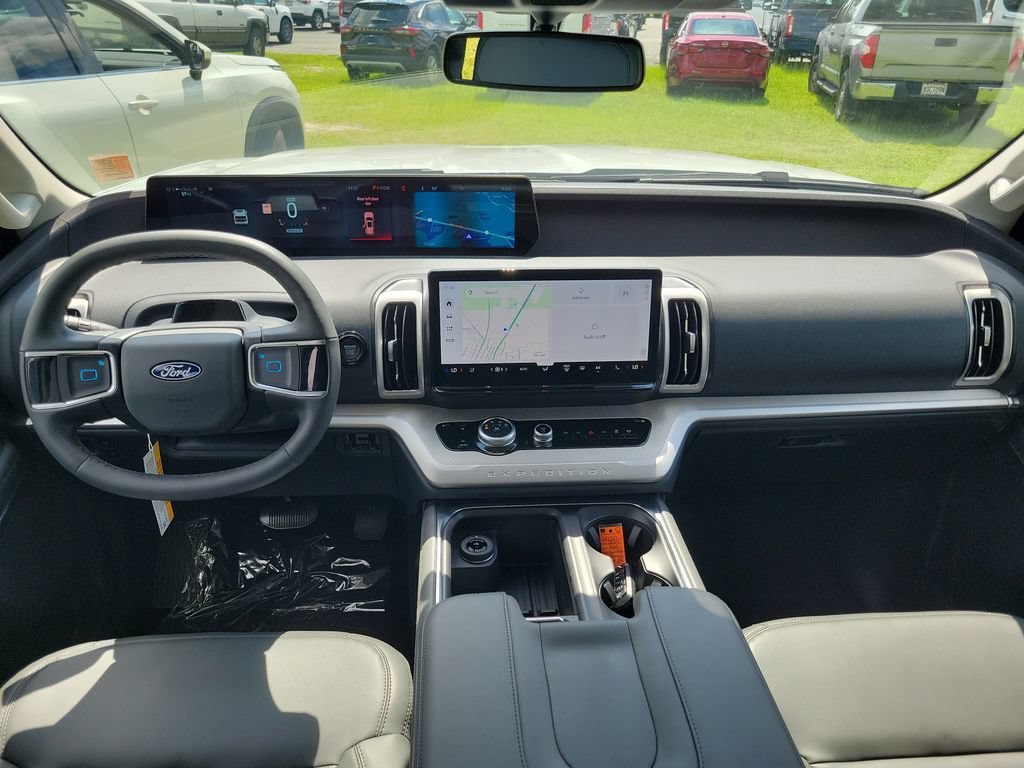 New 2027 Ford Expedition Active RWD image 9