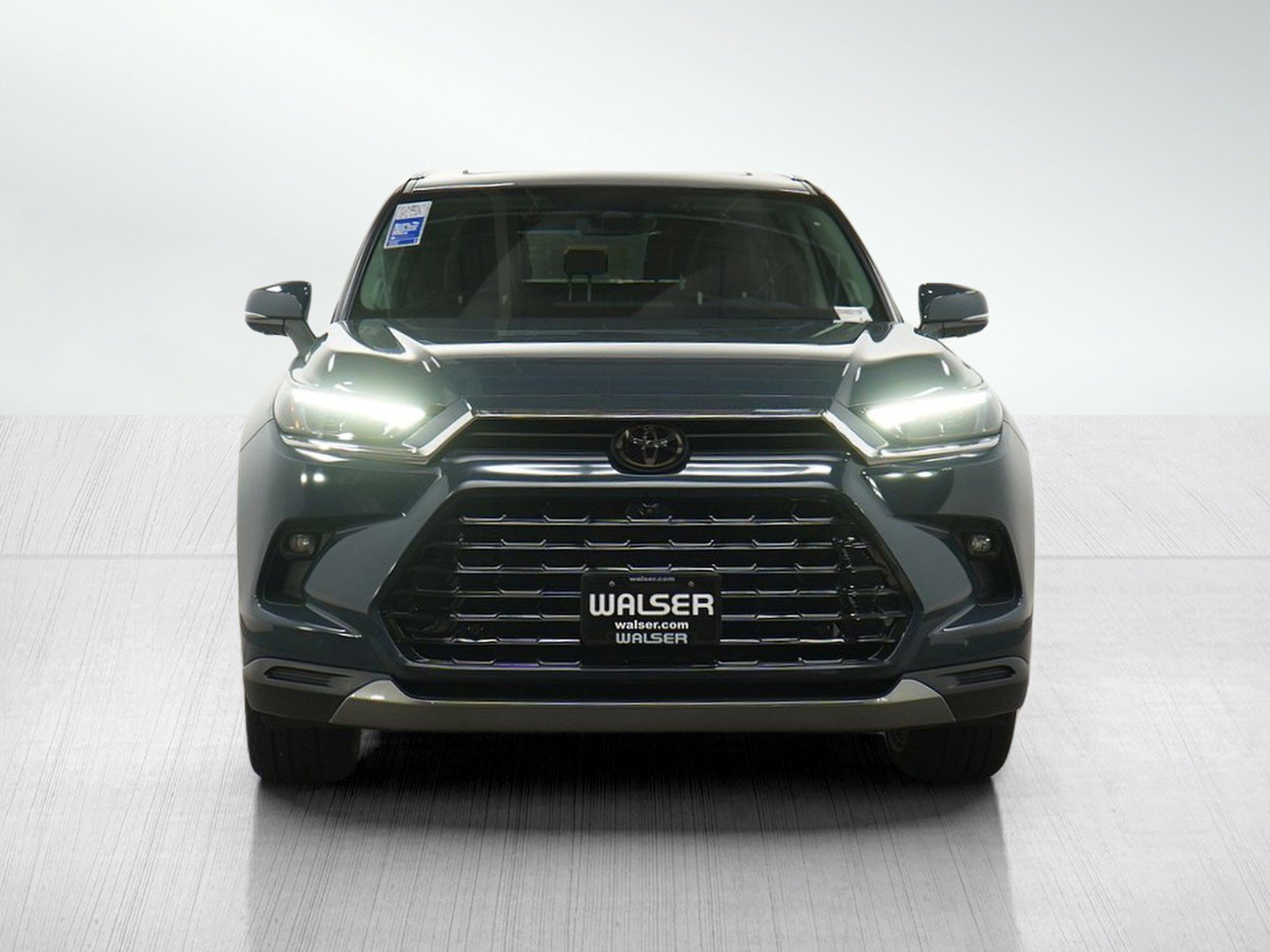 Used 2024 Toyota Grand Highlander AWD image 11