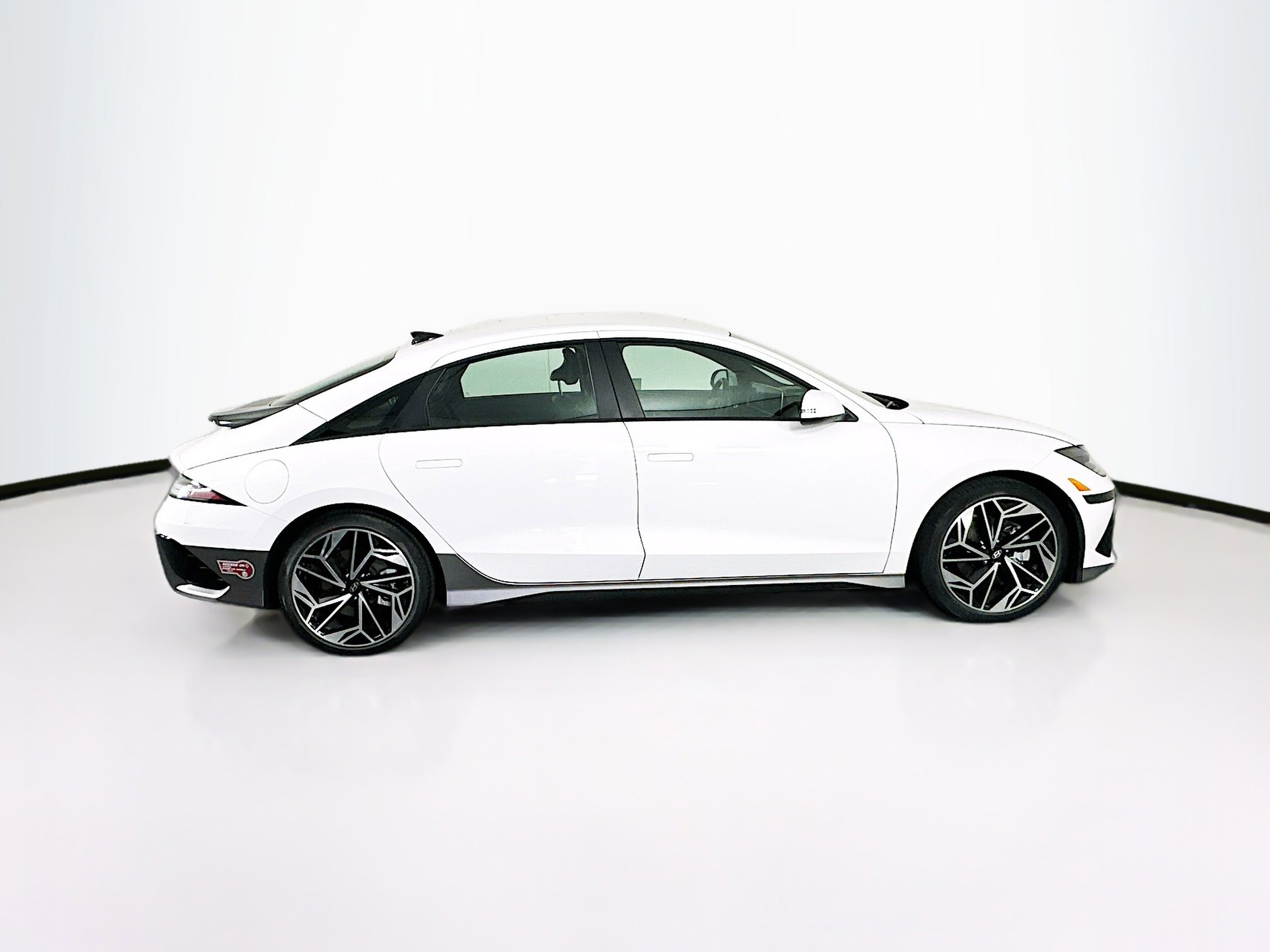 Used 2024 Hyundai Ioniq 6 SEL RWD image 10