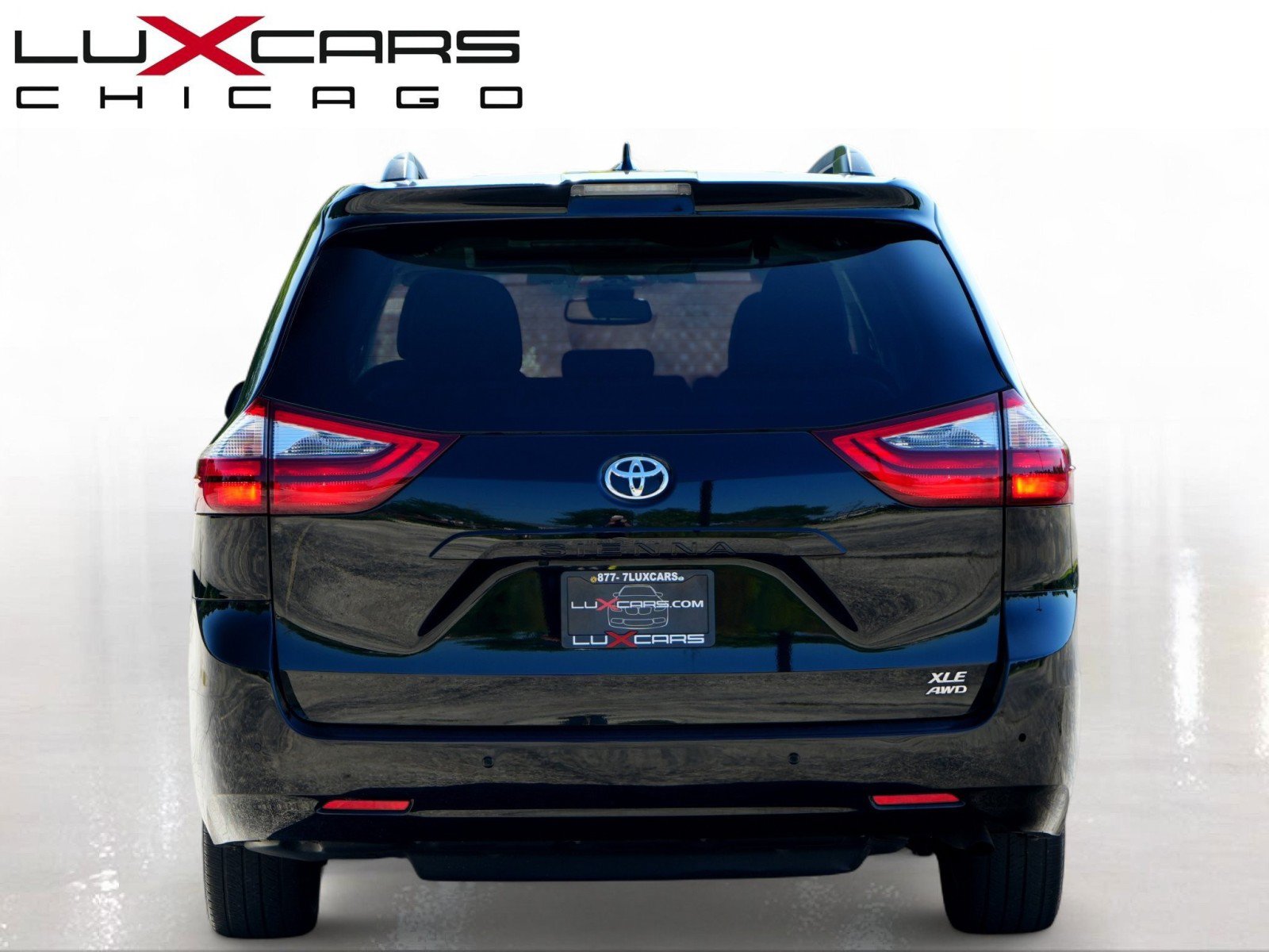 Used 2020 Toyota Sienna XLE Premium AWD/4WD image 6