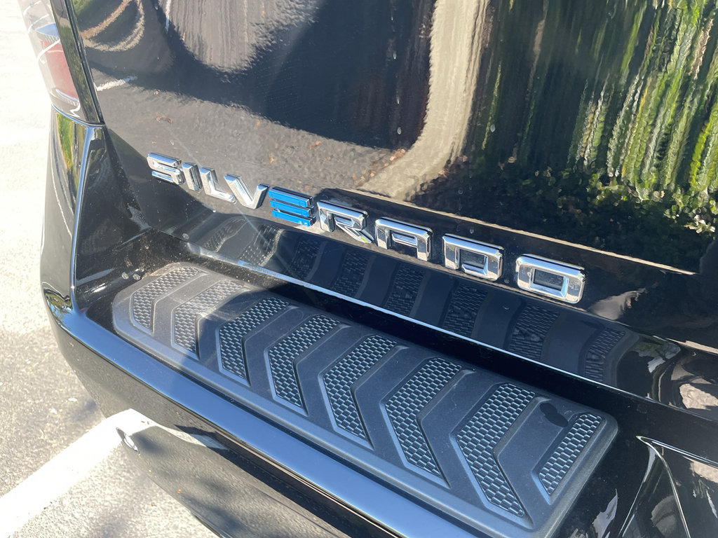 Used 2024 Chevrolet Silverado EV RST image 8