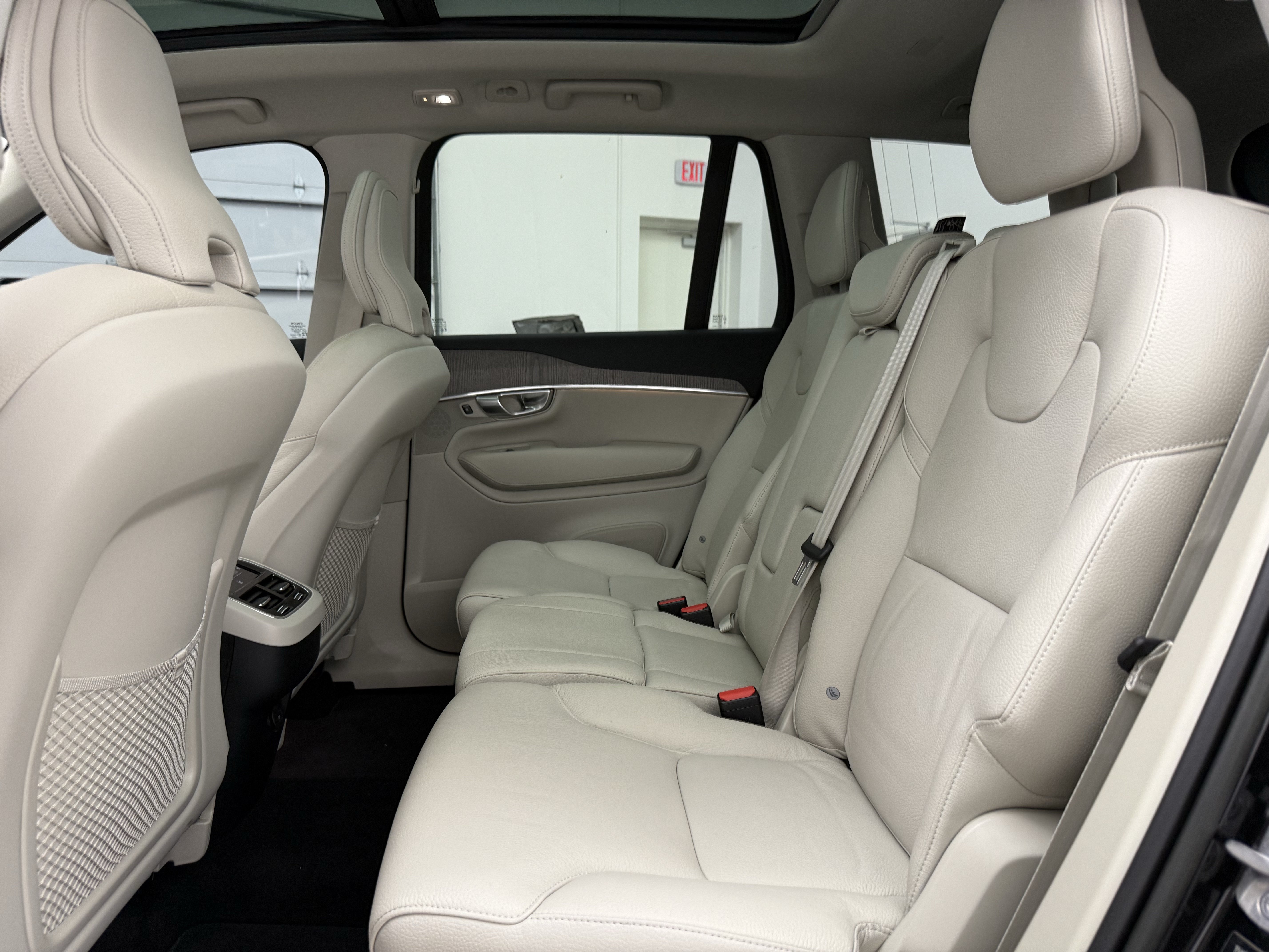 Certified 2023 Volvo XC90 B6 Plus w/ Protection Package Premier AWD/4WD image 21