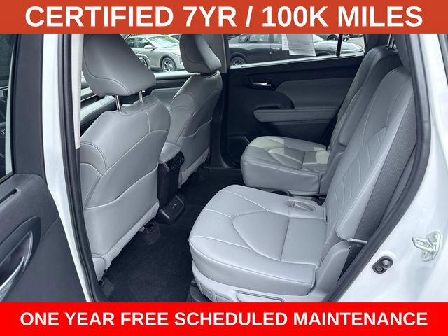 Used 2023 Toyota Highlander XLE FWD image 17