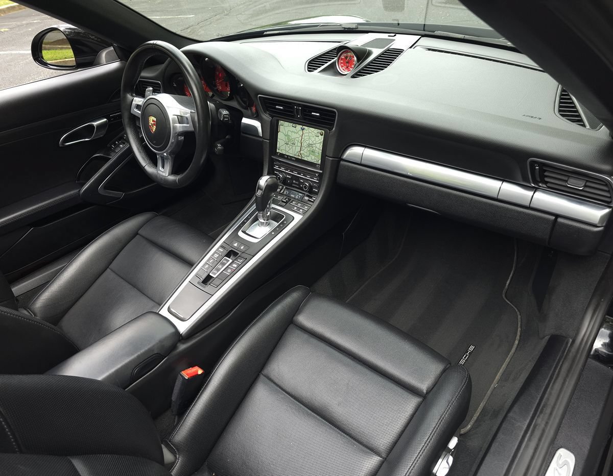 Used 2015 Porsche 911 Carrera 4S AWD/4WD image 26