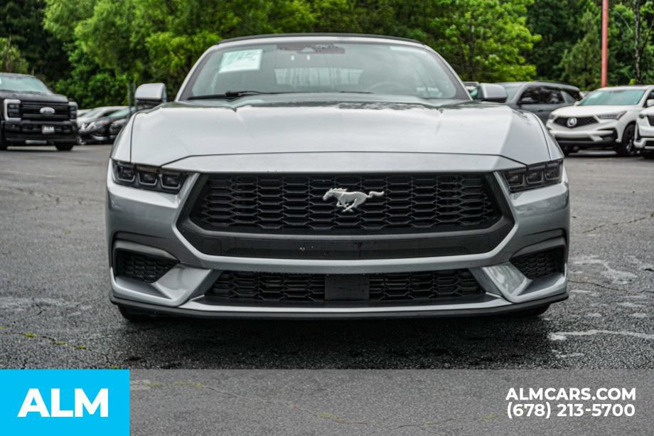 Used 2025 Ford Mustang Premium RWD image 10