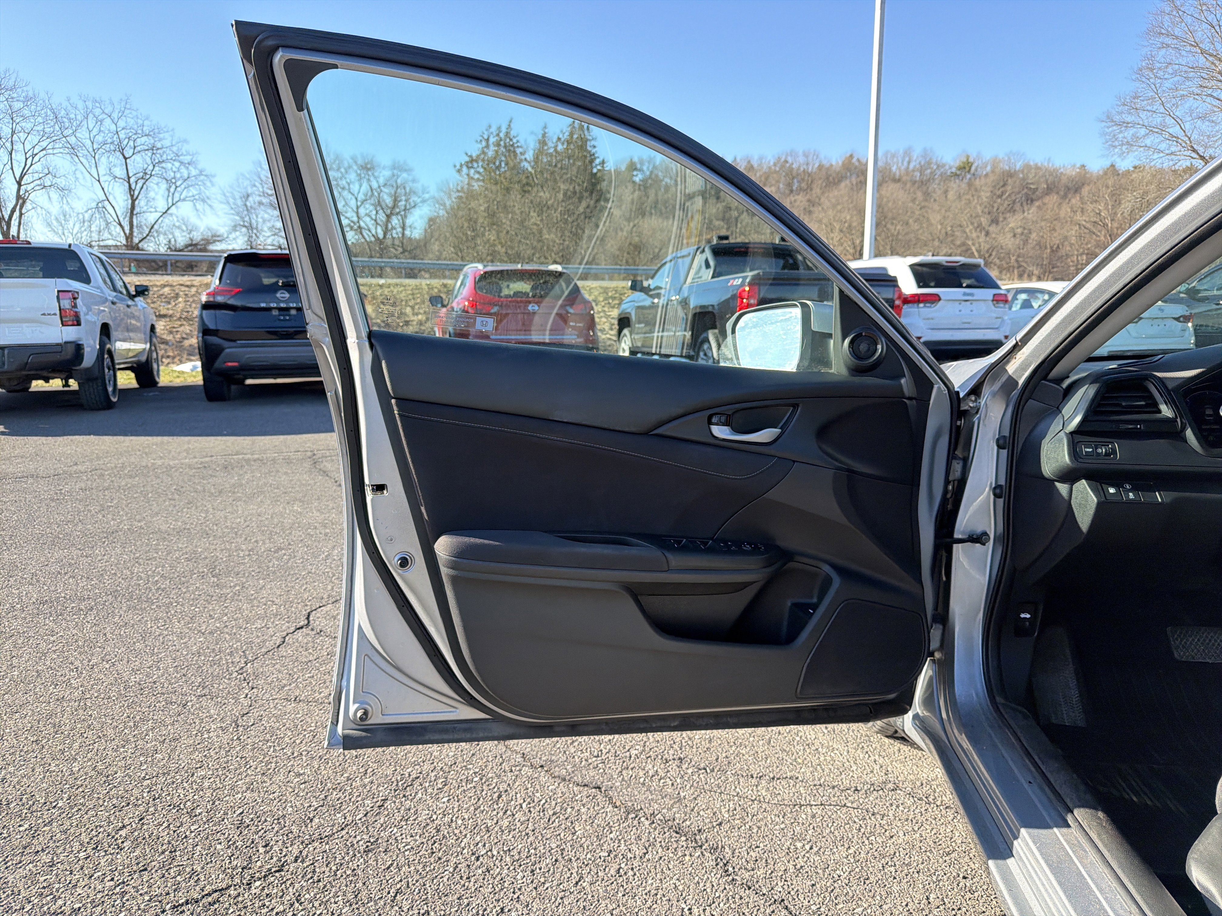 Used 2019 Honda Insight LX image 10