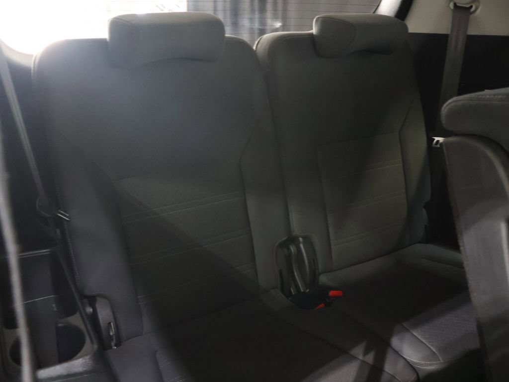 Used 2020 Kia Sorento S FWD image 13