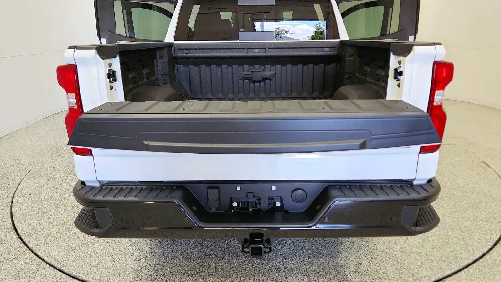 Used 2025 Chevrolet Silverado 1500 ZR2 AWD/4WD image 15