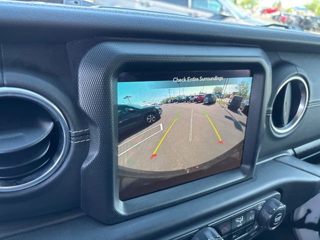 Used 2023 Jeep Wrangler Unlimited Sahara w/ Cold Weather Group AWD/4WD image 20