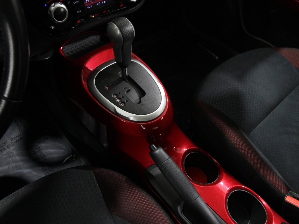 Used 2014 Nissan Juke SV image 13