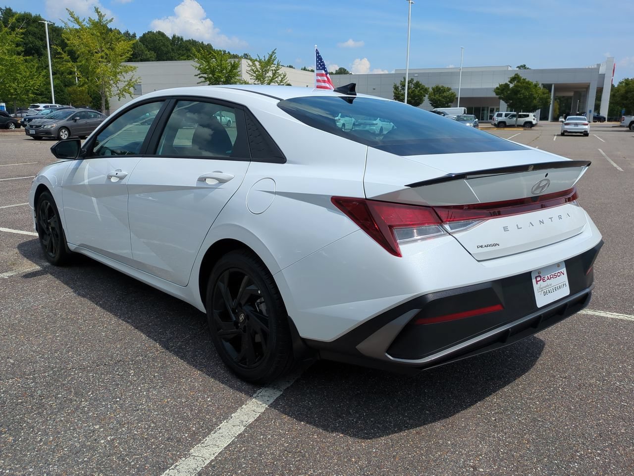 Used 2026 Hyundai Elantra Sport FWD image 6
