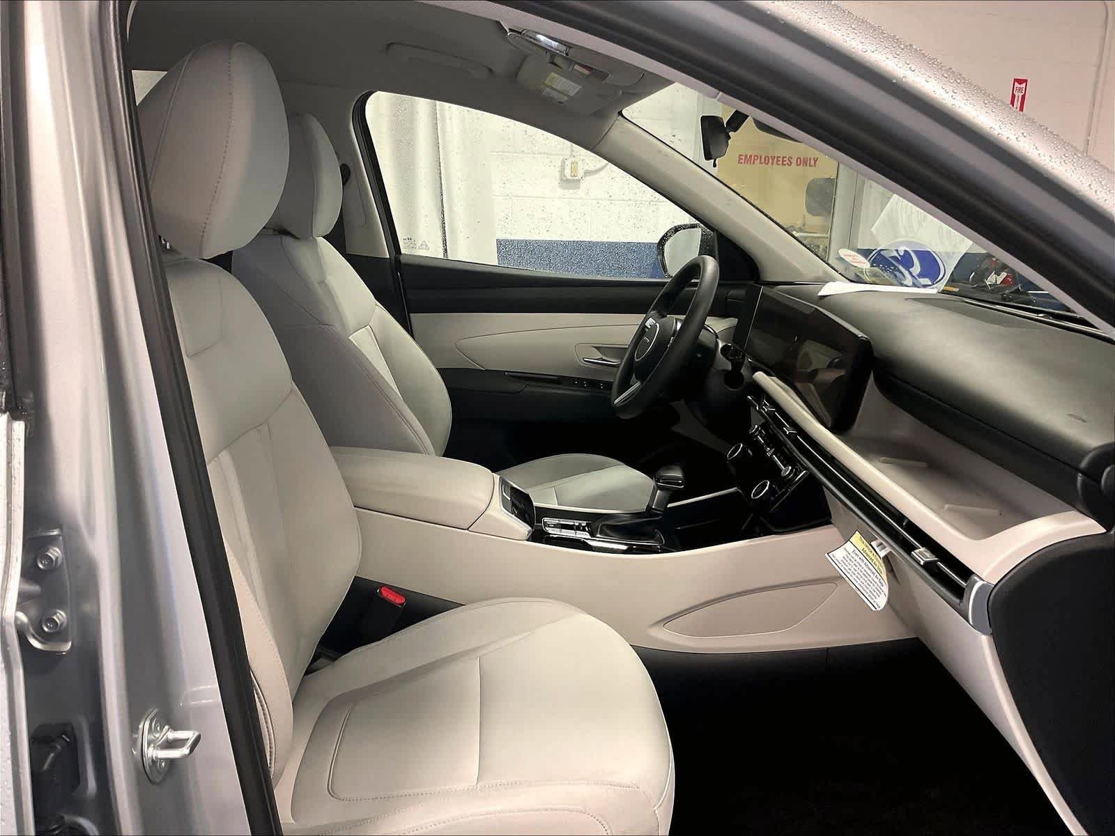 Used 2025 Hyundai Tucson SEL AWD/4WD image 11