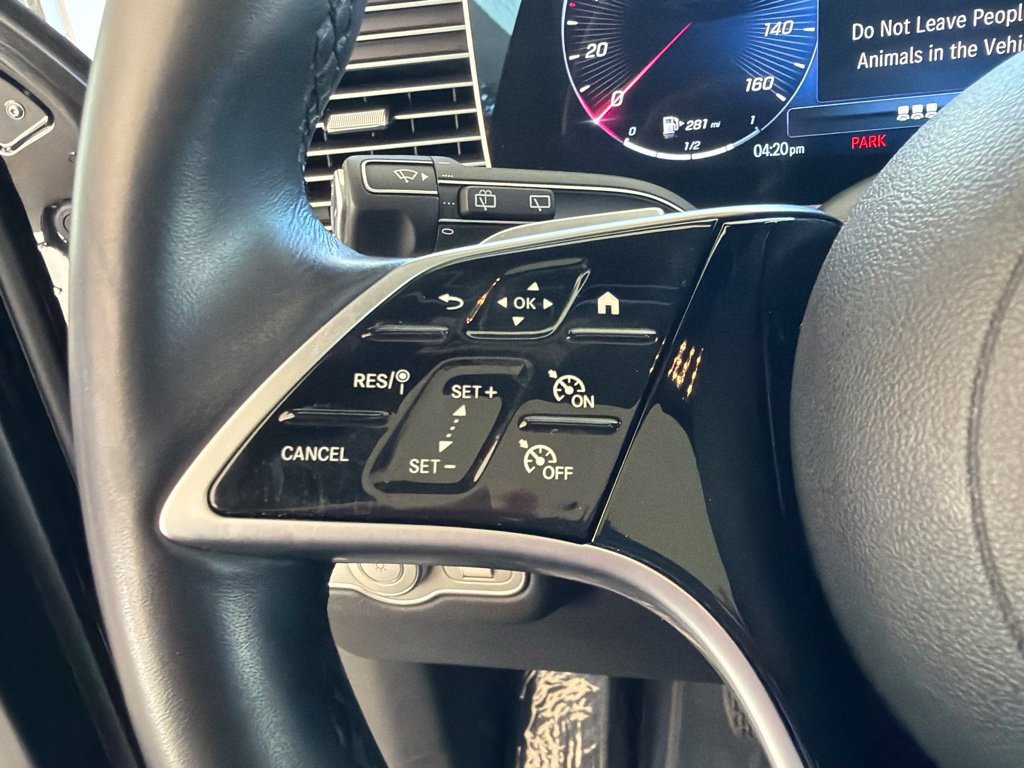 Used 2025 Mercedes-Benz GLE 350 4MATIC w/ AMG Line Exterior image 57