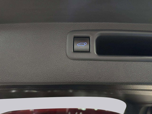 Used 2021 Toyota Highlander XLE image 54