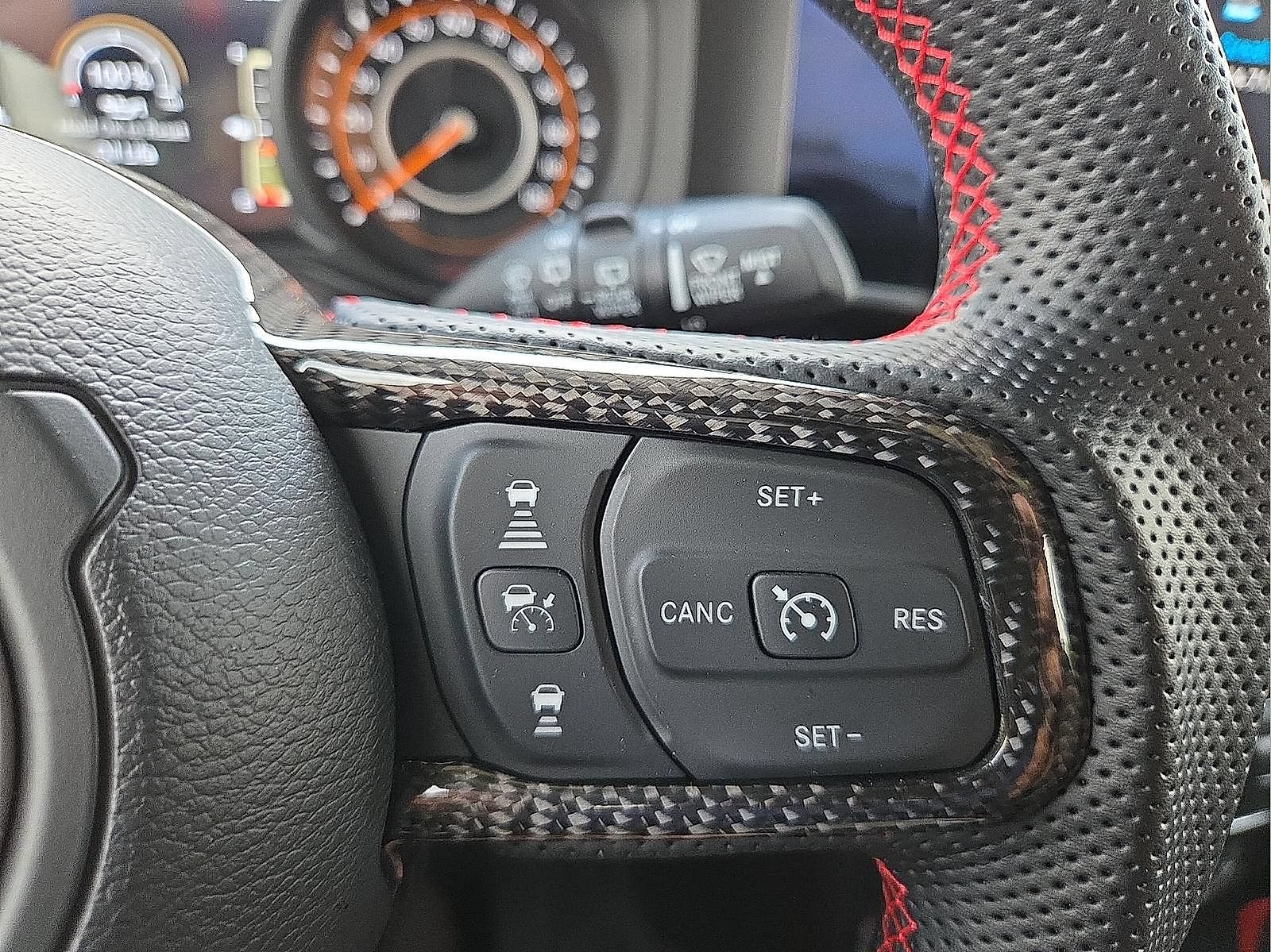 Used 2025 Jeep Wrangler Unlimited Rubicon AWD/4WD image 23