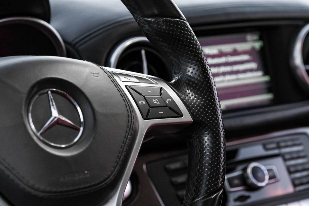 Used 2016 Mercedes-Benz SL 550 image 15