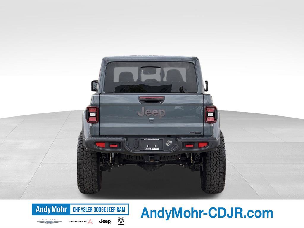 Used 2025 Jeep Gladiator Rubicon AWD/4WD image 6