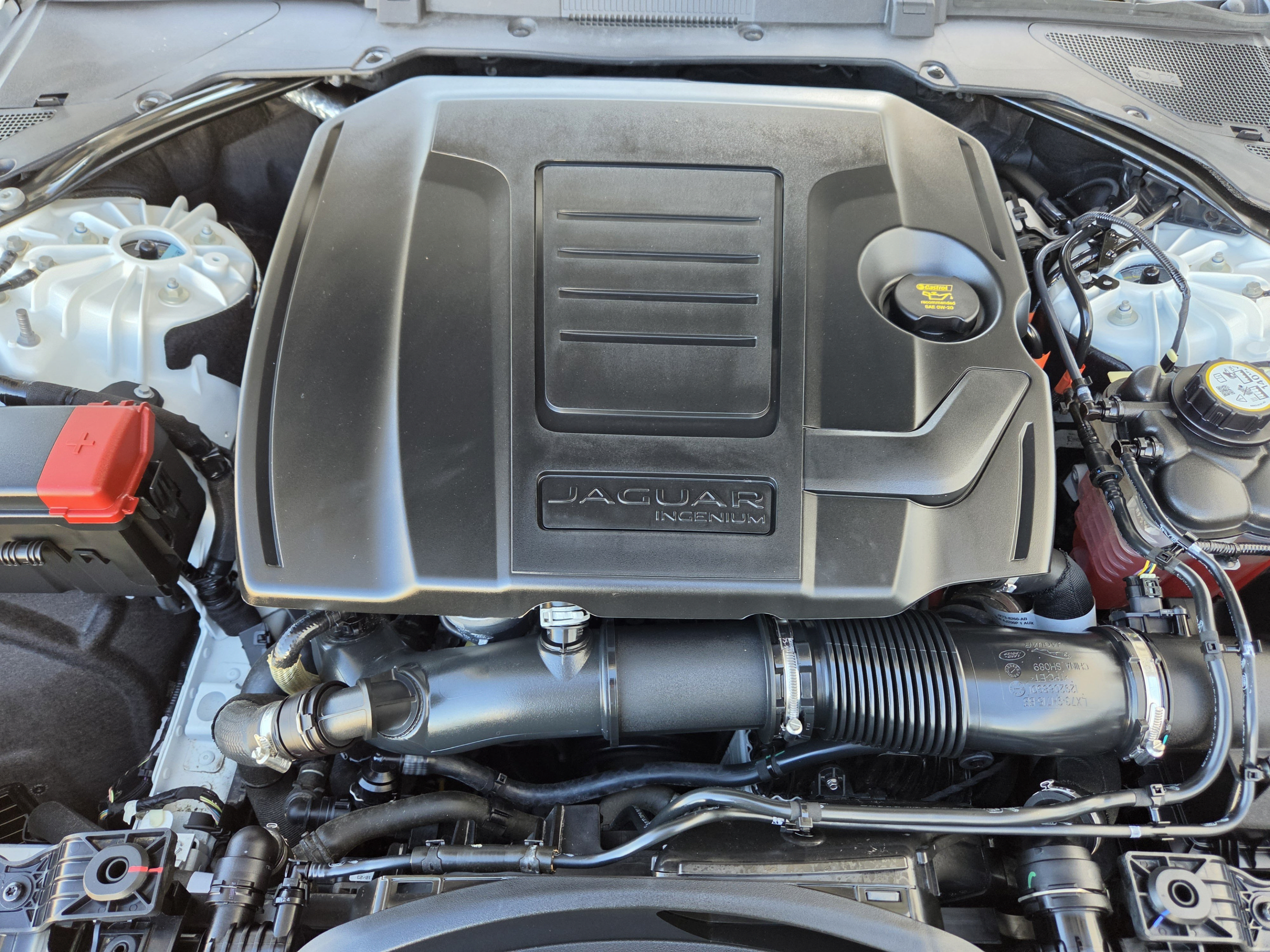 Certified 2024 Jaguar XF R-Dynamic SE AWD/4WD image 29