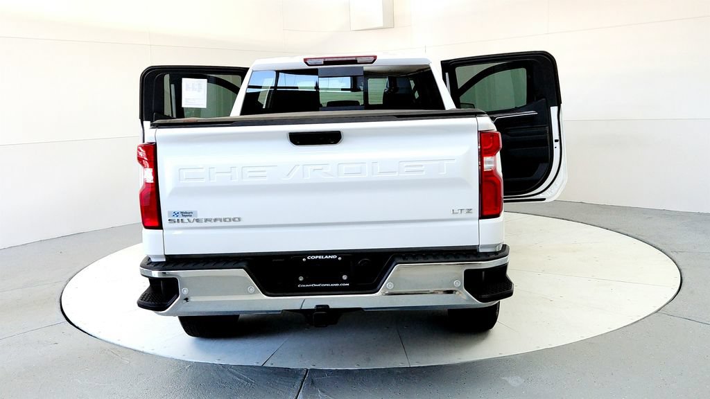 Used 2025 Chevrolet Silverado 1500 LTZ w/ LTZ Premium Package AWD/4WD image 11