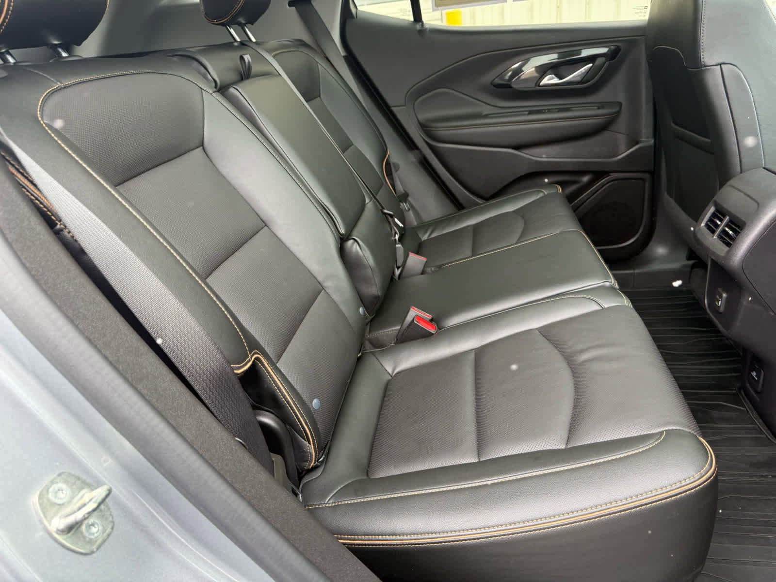 Used 2024 GMC Terrain AT4 image 7