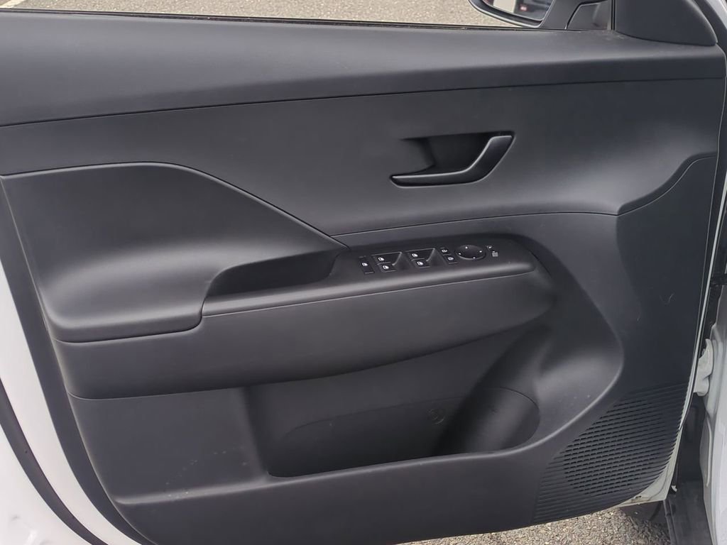 Certified 2026 Hyundai Kona SEL Sport AWD/4WD image 10