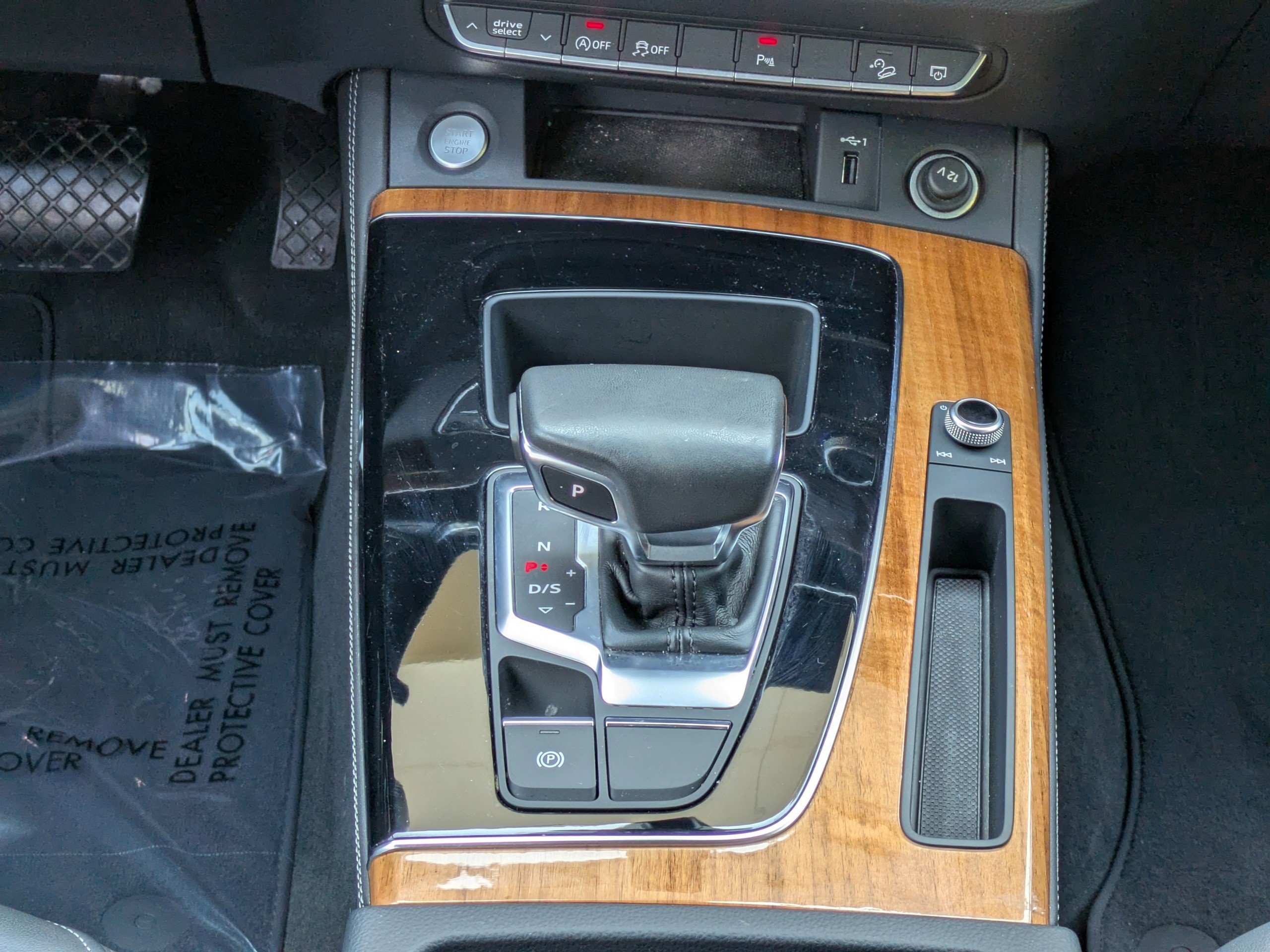 Used 2023 Audi Q5 2.0T Premium Plus w/ Premium Plus Package image 15