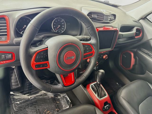 Used 2021 Jeep Renegade Trailhawk w/ Sun & Sound Group image 9