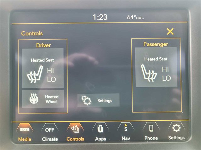 Used 2023 Jeep Renegade Latitude w/ Premium Group image 28