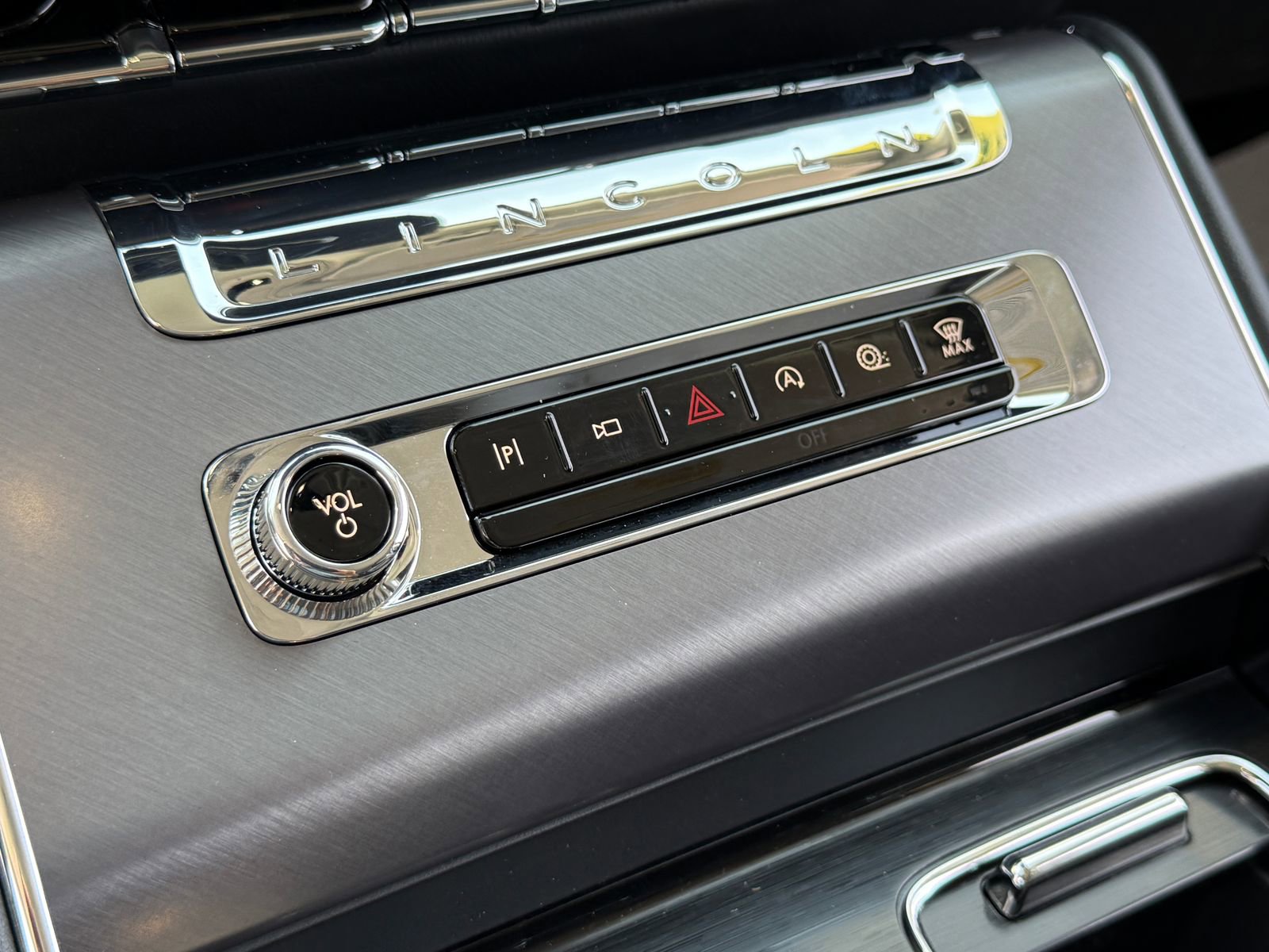 New 2026 Lincoln Aviator AWD image 33