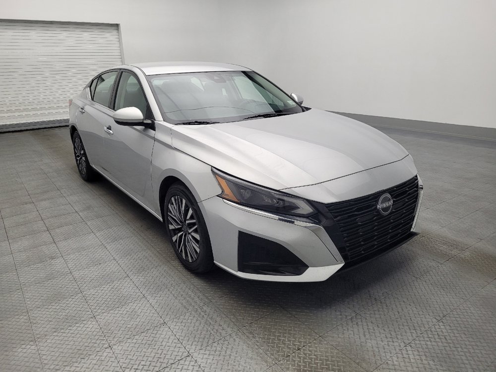 Used 2023 Nissan Altima 2.5 SV image 13