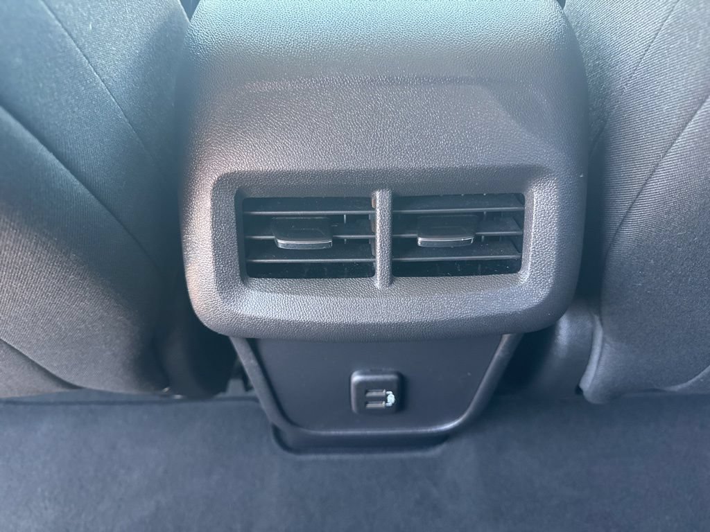 Used 2024 Chevrolet Equinox LT FWD image 26