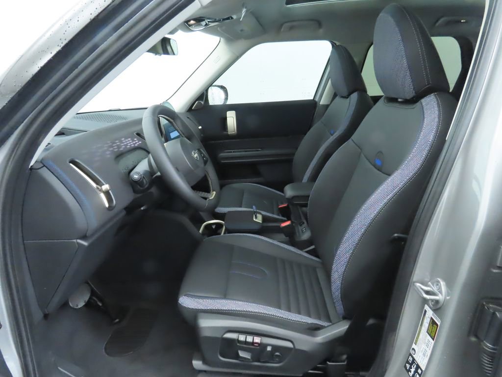 Certified 2025 MINI Cooper Countryman S image 26