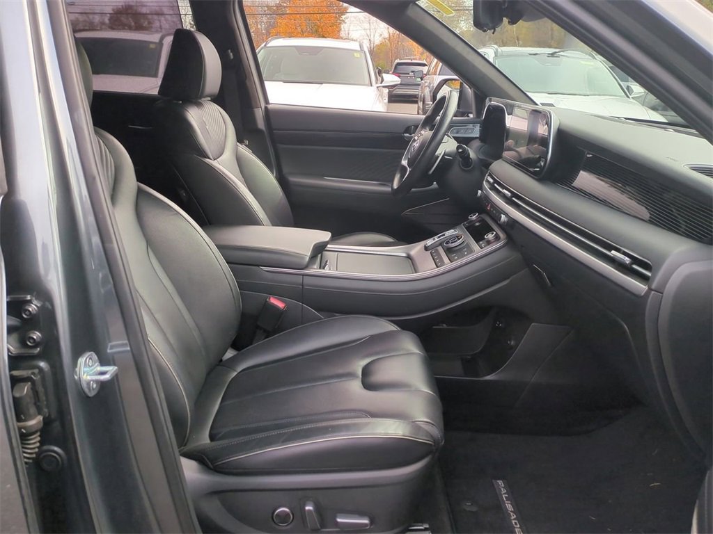 Used 2023 Hyundai Palisade Calligraphy image 28