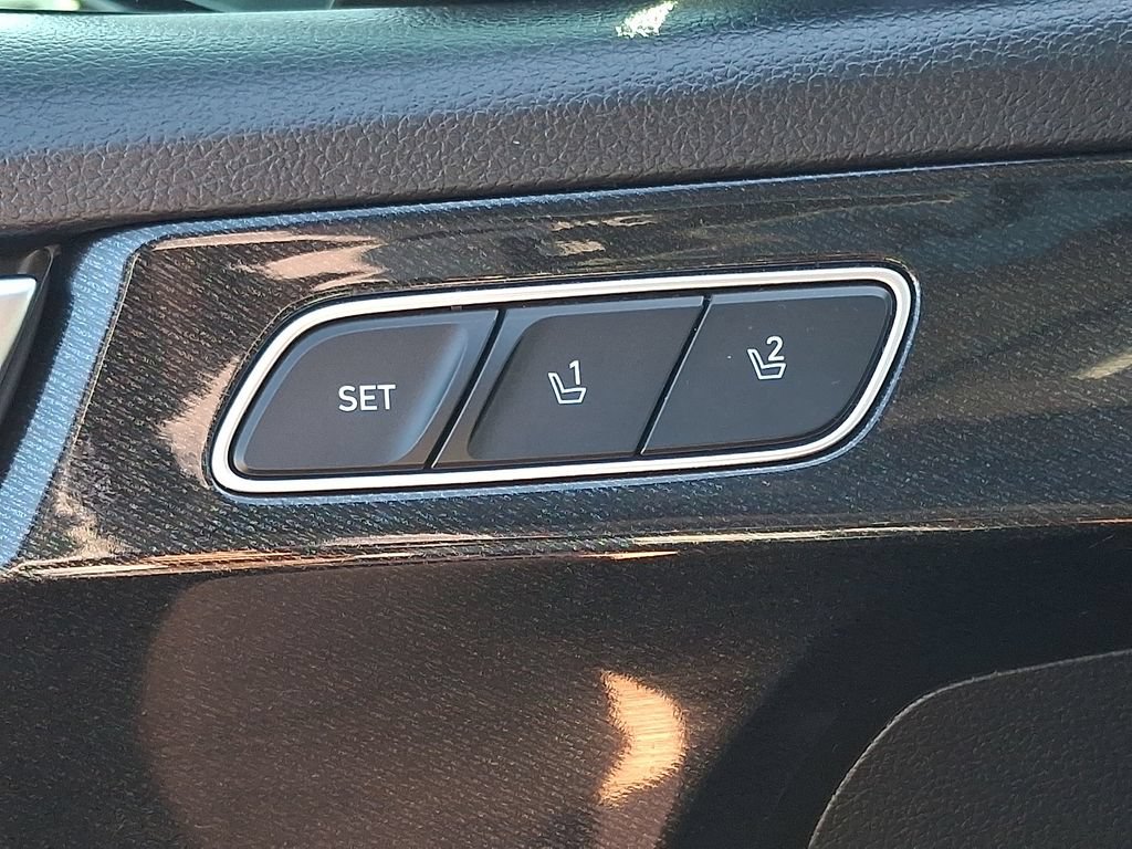 Used 2022 Hyundai Palisade Limited AWD/4WD image 32
