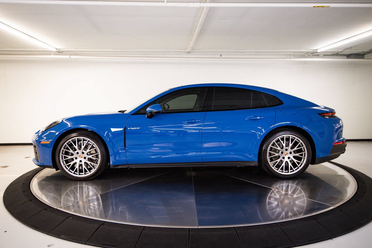 Certified 2026 Porsche Panamera 4 E-Hybrid AWD/4WD image 2