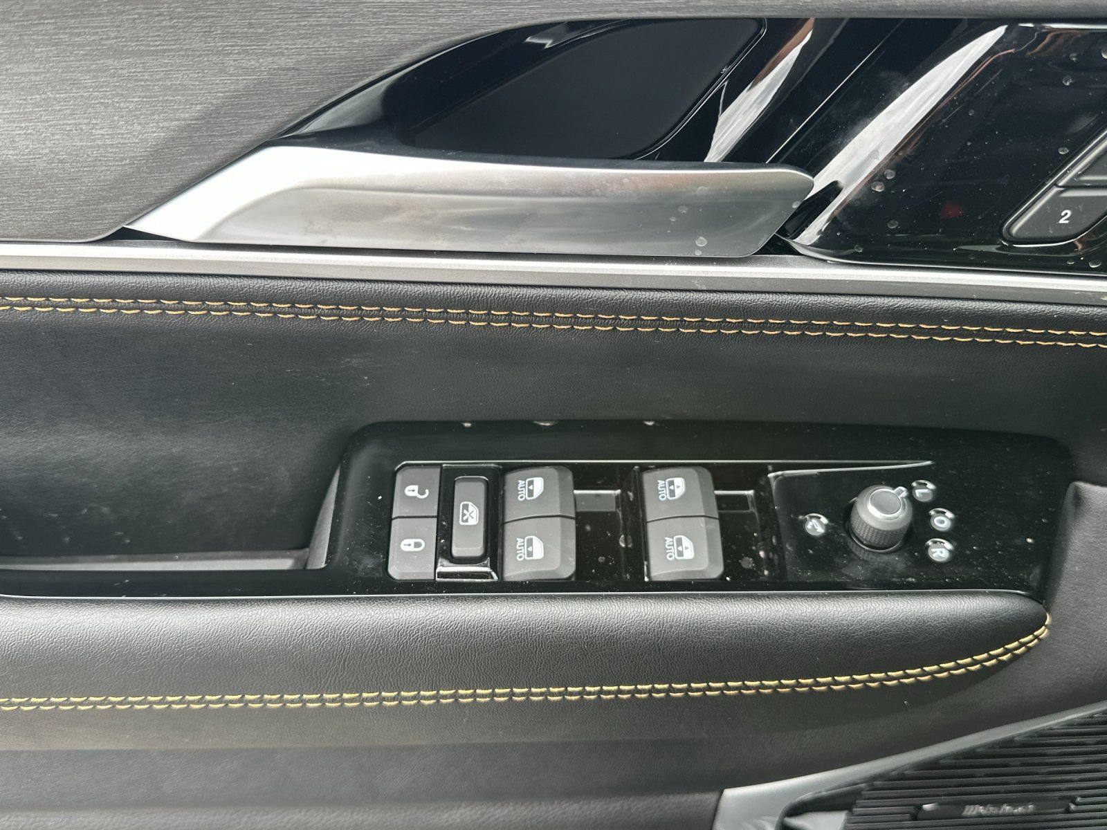 New 2026 Jeep Grand Wagoneer 4WD image 11
