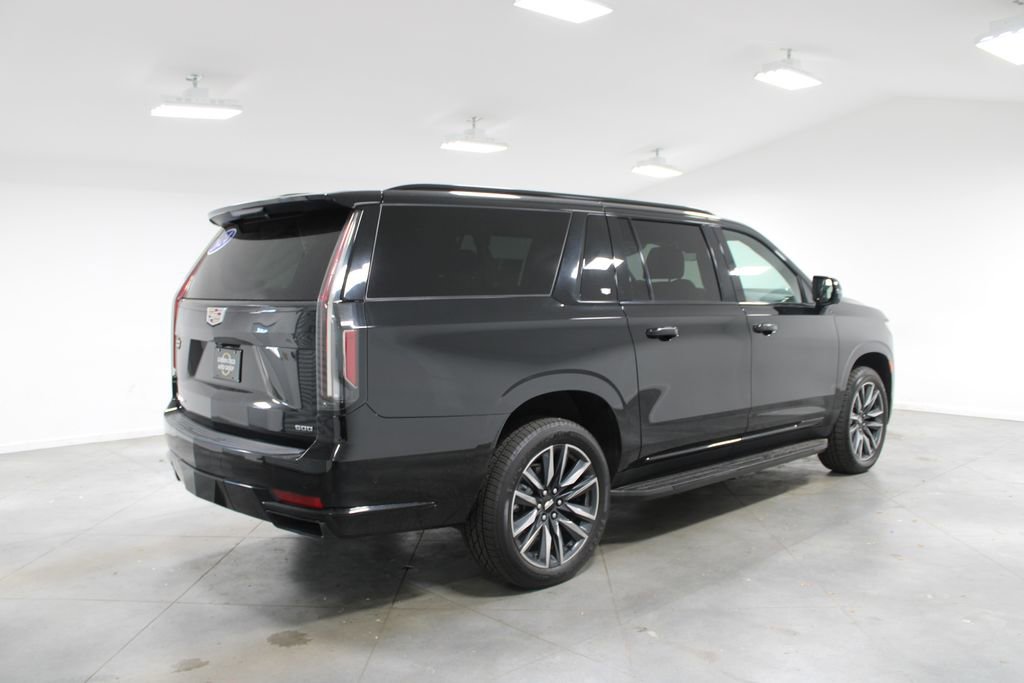Used 2024 Cadillac Escalade ESV Sport RWD image 9