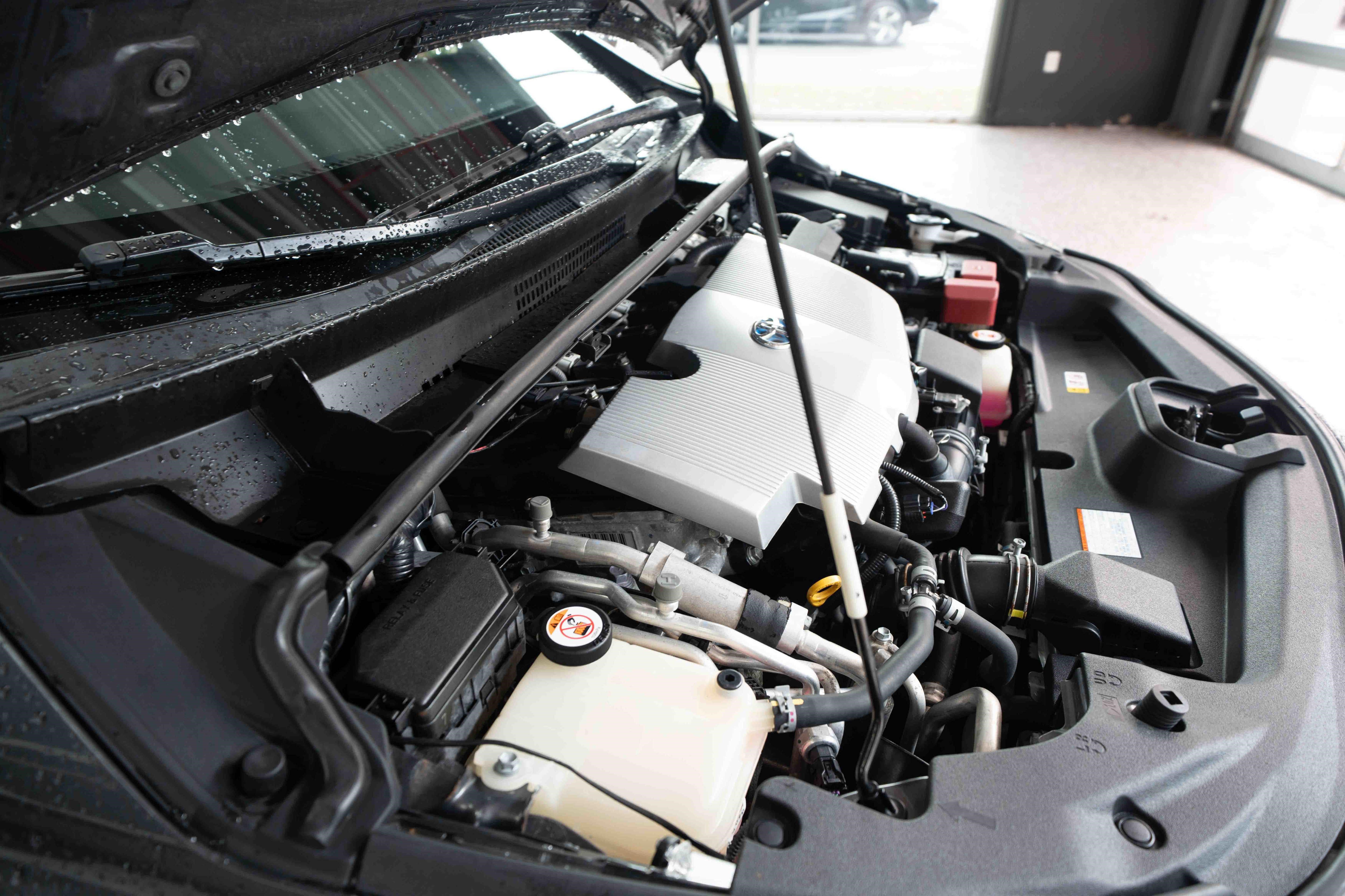 Used 2020 Toyota Prius Prime XLE FWD image 31
