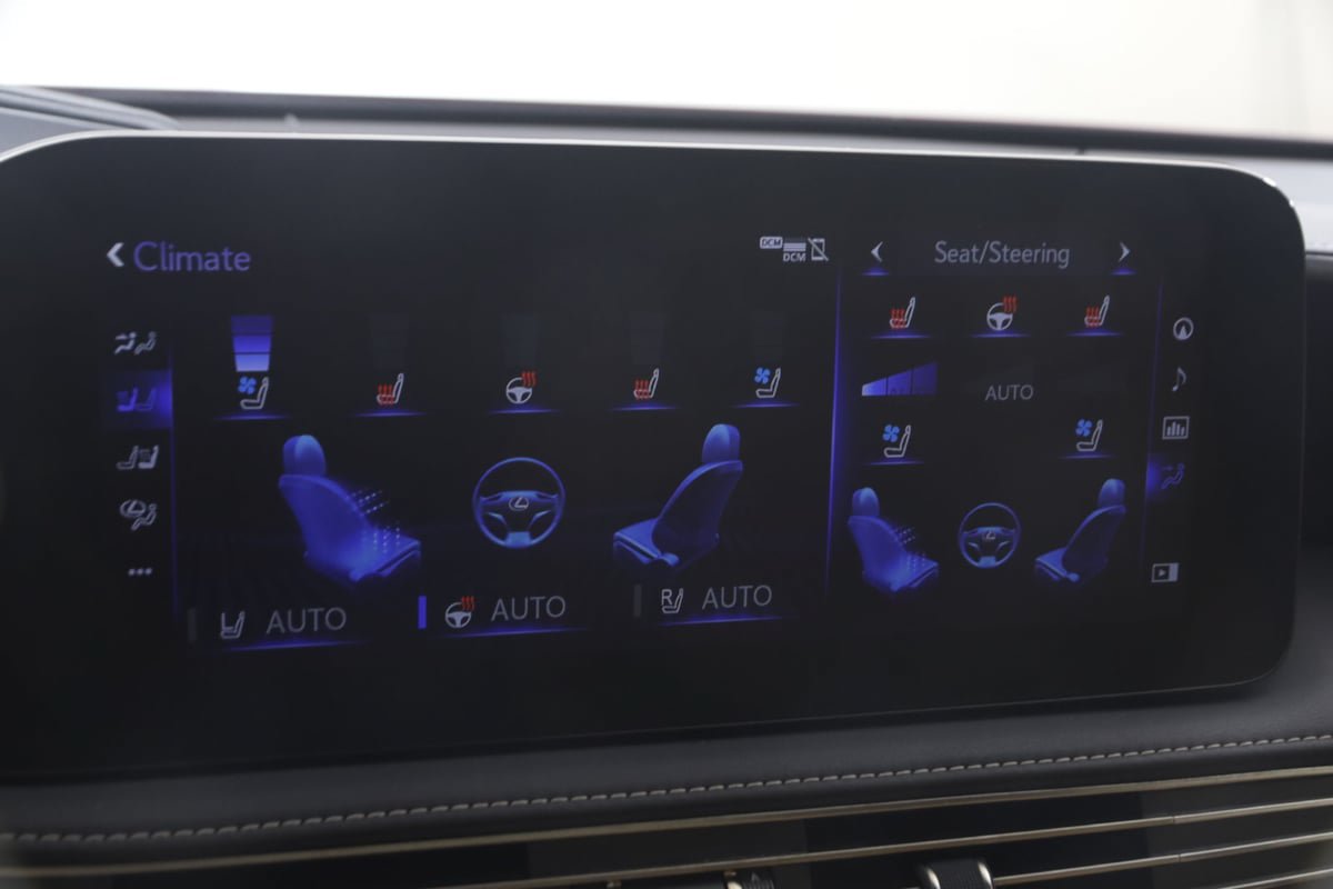 Used 2022 Lexus LS 500 AWD w/ Interior Upgrade Package image 8