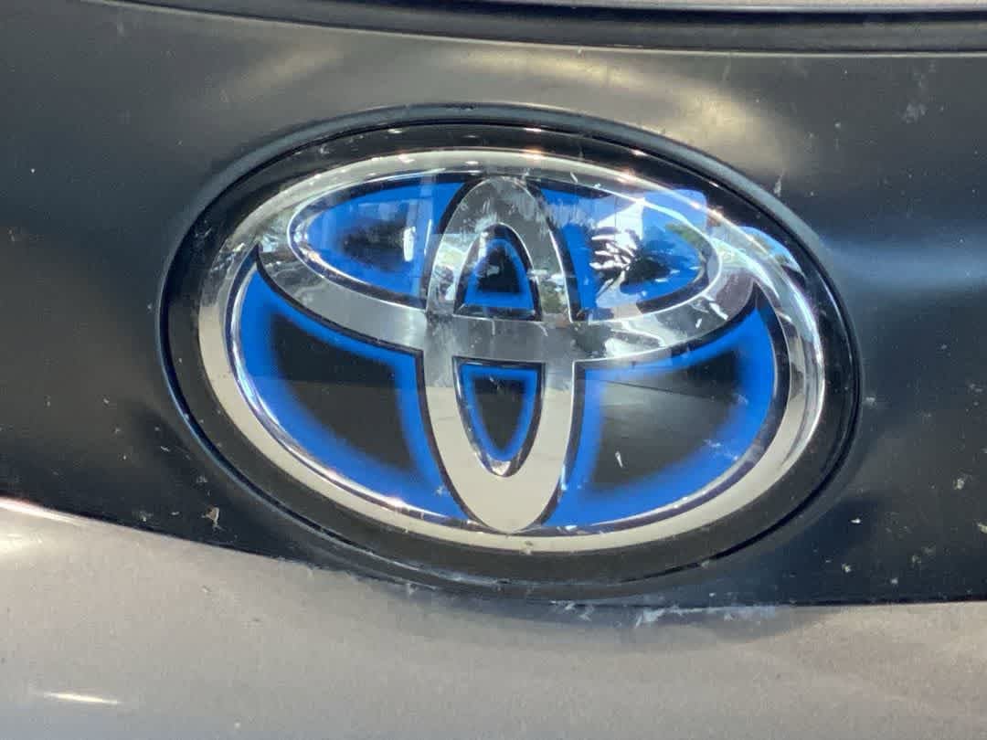 Certified 2024 Toyota Sienna LE FWD image 10