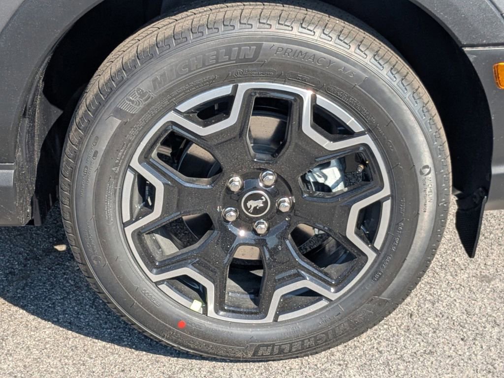 New 2026 Ford Bronco Sport Outer Banks image 11