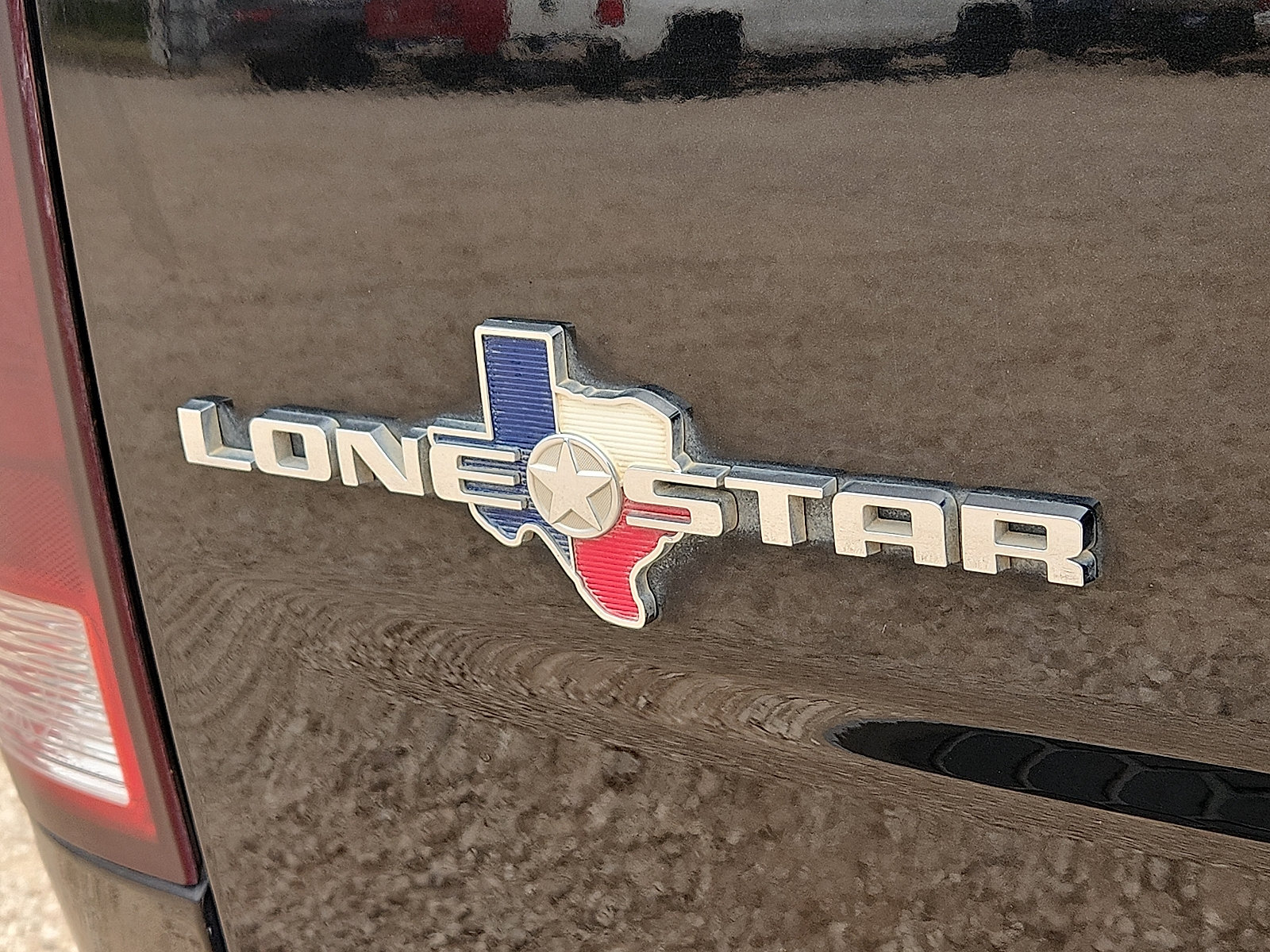 Used 2018 RAM 1500 Lone Star AWD/4WD image 9