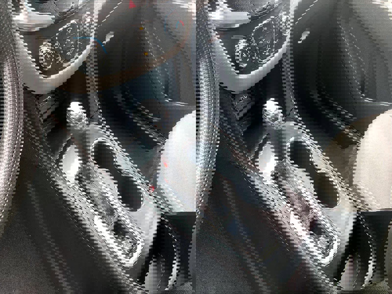 Used 2019 Chevrolet Equinox LS image 21