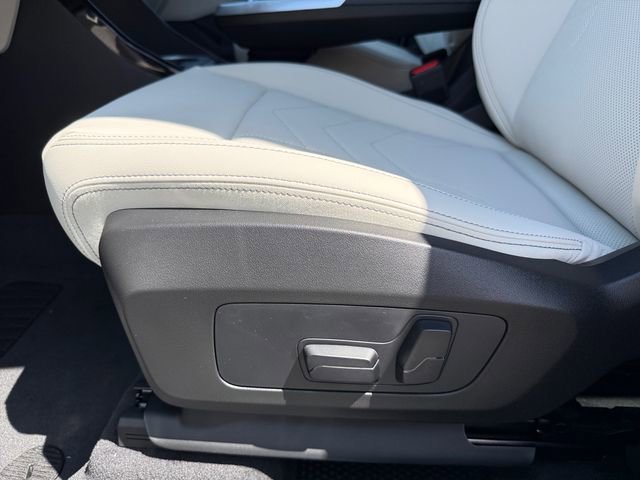 New 2026 BMW X1 xDrive28i w/ Technology Package AWD/4WD image 23