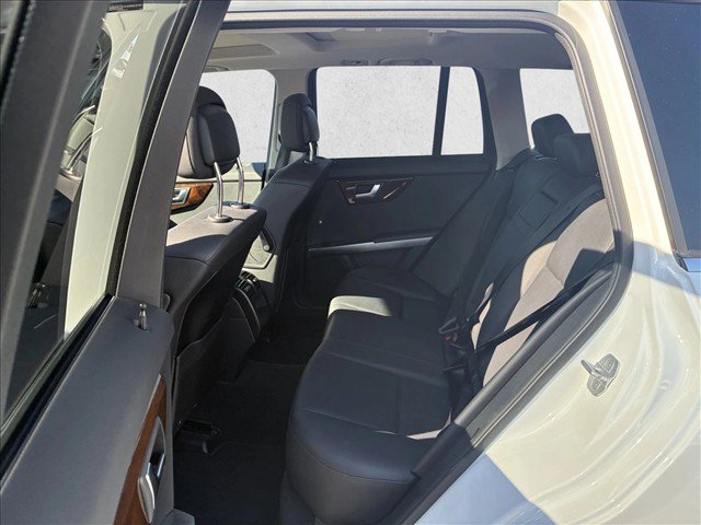 Used 2015 Mercedes-Benz GLK 350 4MATIC image 12