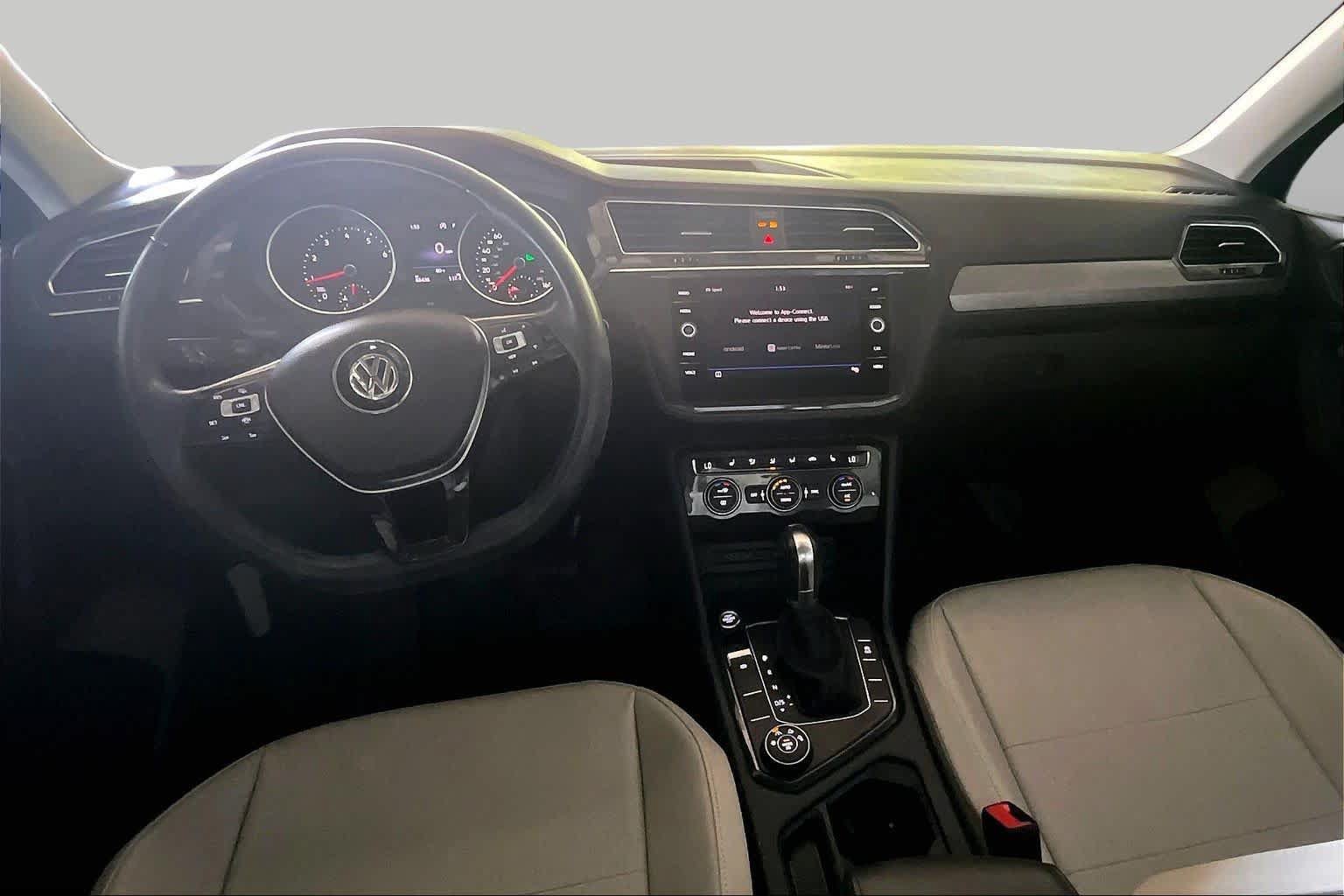 Used 2019 Volkswagen Tiguan SE AWD/4WD image 14