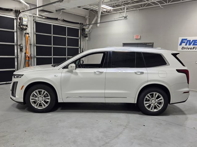 Used 2023 Cadillac XT6 Luxury FWD image 4