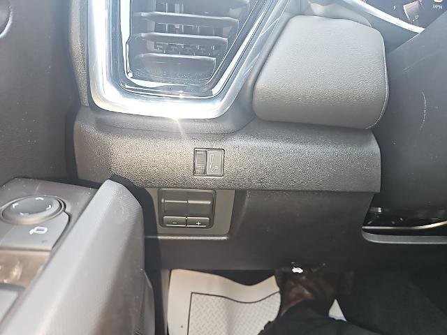 New 2026 GMC Canyon Elevation w/ Convenience Package AWD/4WD image 13