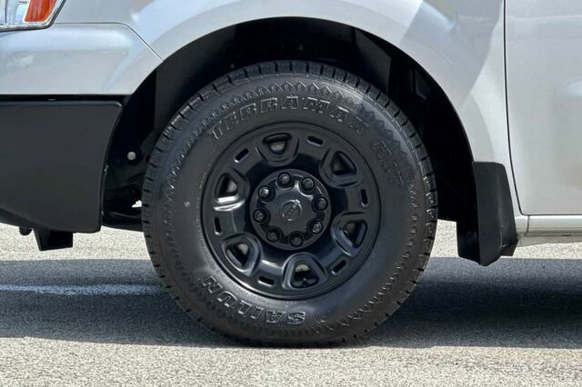 Used 2019 Nissan NV 3500 SV w/ Back Door Glass Package image 25